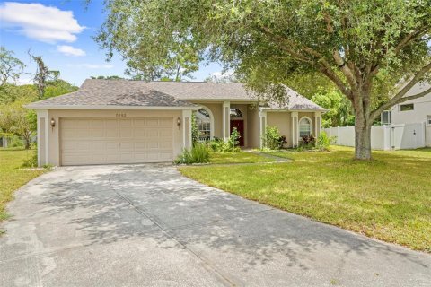 Villa ou maison à vendre à Spring Hill, Floride: 3 chambres, 216 m2 № 1883547 - photo 1