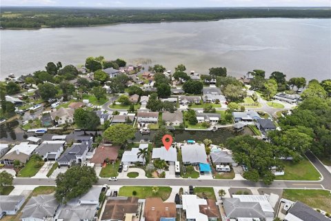 House in Palm Harbor, Florida 2 bedrooms, 121.7 sq.m. № 2094099