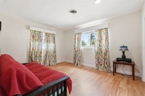 House in Palm Harbor, Florida 2 bedrooms, 121.7 sq.m. № 2094099 - photo 23