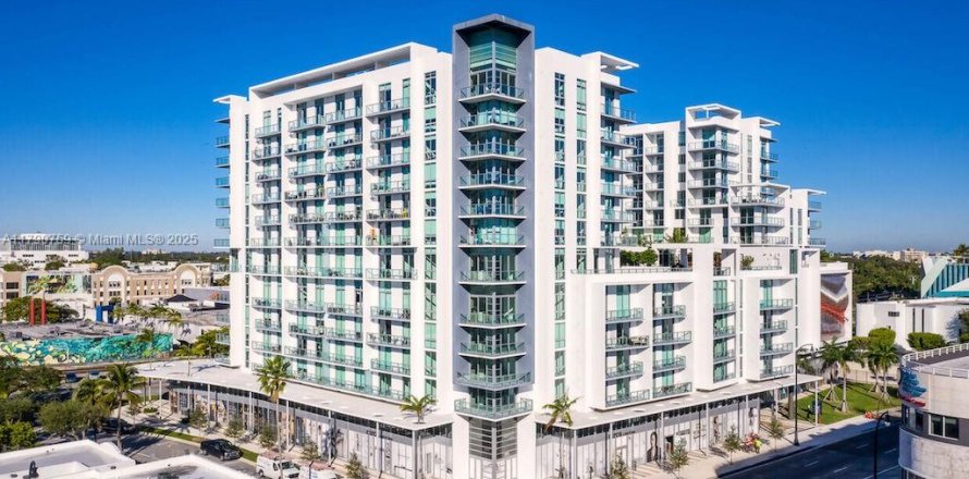 Studio à Condo à Miami, Floride  № 1861034