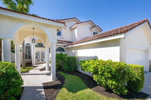 Casa en venta en Pembroke Pines, Florida, 4 dormitorios, 209.49 m2 № 1966184 - foto 6