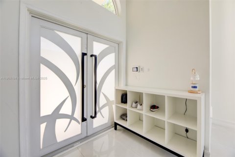 Casa en venta en Pembroke Pines, Florida, 4 dormitorios, 209.49 m2 № 1966184 - foto 8