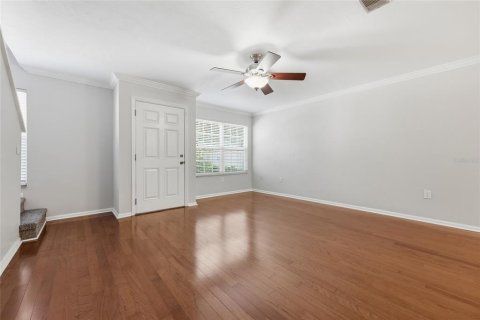 Townhouse in Gainesville, Florida 2 bedrooms, 115.2 sq.m. № 2116853 - photo 6