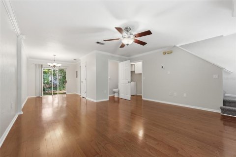Townhouse in Gainesville, Florida 2 bedrooms, 115.2 sq.m. № 2116853 - photo 5