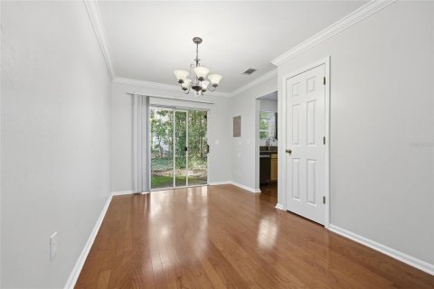 Townhouse in Gainesville, Florida 2 bedrooms, 115.2 sq.m. № 2116853 - photo 8