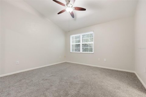 Townhouse in Gainesville, Florida 2 bedrooms, 115.2 sq.m. № 2116853 - photo 15