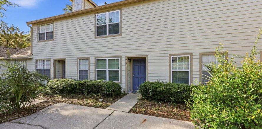 Townhouse in Gainesville, Florida 2 bedrooms, 115.2 sq.m. № 2116853