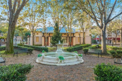 Townhouse in Gainesville, Florida 2 bedrooms, 115.2 sq.m. № 2116853 - photo 30