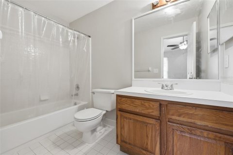 Townhouse in Gainesville, Florida 2 bedrooms, 115.2 sq.m. № 2116853 - photo 19