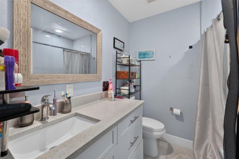 House in West Palm Beach, Florida 3 bedrooms, 109.44 sq.m. № 2387063 - photo 17