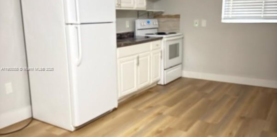 Condo à Miami, Floride, 1 chambre  № 1963708