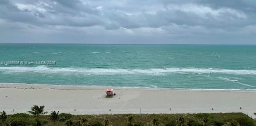 Condo in Miami Beach, Florida, 2 bedrooms  № 1948283