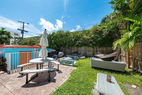 Condominio en alquiler en Bay Harbor Islands, Florida, 2 dormitorios, 152.82 m2 № 1947550 - foto 29