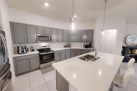 Villa ou maison à vendre à Winter Haven, Floride: 4 chambres, 186.18 m2 № 2415574 - photo 5