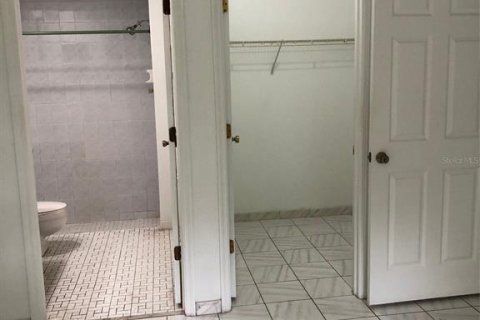 Снять в аренду квартиру в Пунта-Горда, Флорида 2 комнаты, 92.9м2, № 2098449 - фото 19