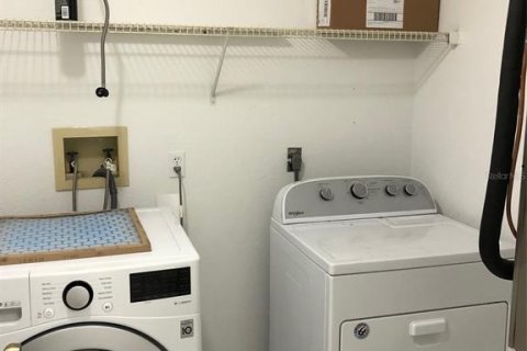 Снять в аренду квартиру в Пунта-Горда, Флорида 2 комнаты, 92.9м2, № 2098449 - фото 15