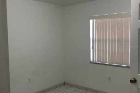 Снять в аренду квартиру в Пунта-Горда, Флорида 2 комнаты, 92.9м2, № 2098449 - фото 13