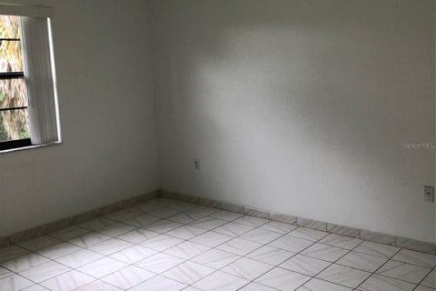 Снять в аренду квартиру в Пунта-Горда, Флорида 2 комнаты, 92.9м2, № 2098449 - фото 17