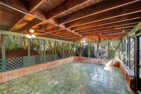 House in Hollywood, Florida 2 bedrooms, 88.81 sq.m. № 1991354 - photo 27