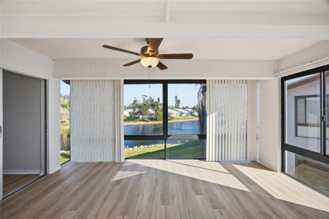 Condominio en venta en Bradenton, Florida, 2 dormitorios, 141.68 m2 № 2094385 - foto 13