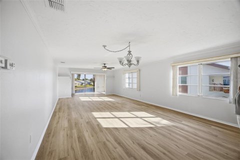 Condominio en venta en Bradenton, Florida, 2 dormitorios, 141.68 m2 № 2094385 - foto 9