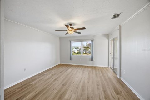 Condominio en venta en Bradenton, Florida, 2 dormitorios, 141.68 m2 № 2094385 - foto 15