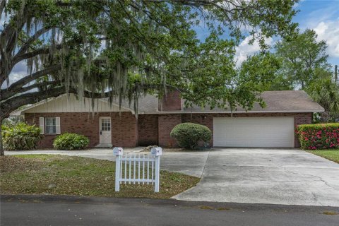 Casa en venta en Lakeland, Florida, 3 dormitorios, 242.94 m2 № 2111735 - foto 9