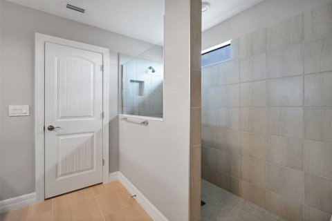 Villa ou maison à louer à North Port, Floride: 5 chambres, 317.35 m2 № 1903195 - photo 19