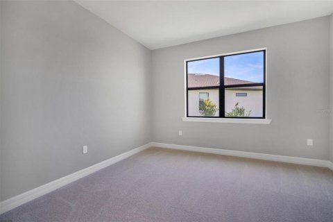 Villa ou maison à louer à North Port, Floride: 5 chambres, 317.35 m2 № 1903195 - photo 21