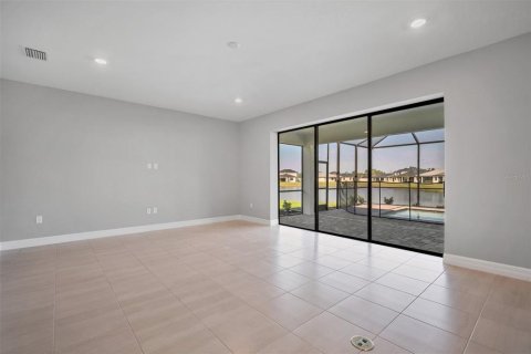 Villa ou maison à louer à North Port, Floride: 5 chambres, 317.35 m2 № 1903195 - photo 15