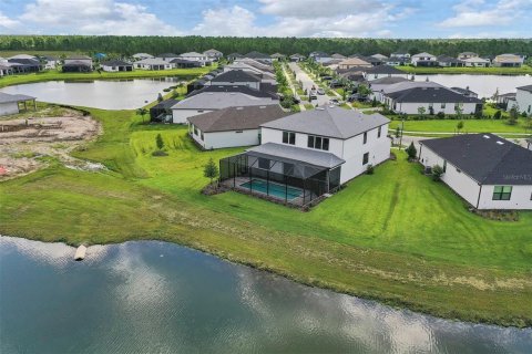 Villa ou maison à louer à North Port, Floride: 5 chambres, 317.35 m2 № 1903195 - photo 5