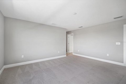 Villa ou maison à louer à North Port, Floride: 5 chambres, 317.35 m2 № 1903195 - photo 17