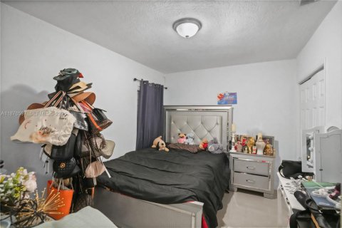 Купить виллу или дом в Майами-Гарденс, Флорида 4 спальни, 175.59м2, № 1978606 - фото 28