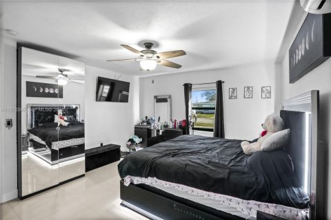 Купить виллу или дом в Майами-Гарденс, Флорида 4 спальни, 175.59м2, № 1978606 - фото 21