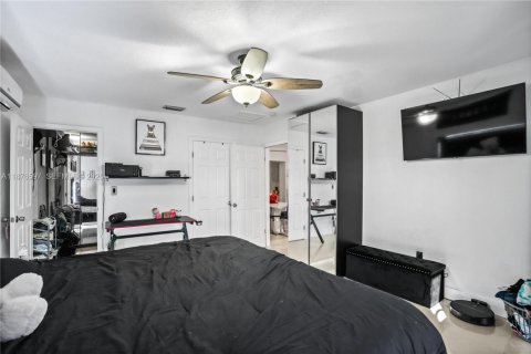 Купить виллу или дом в Майами-Гарденс, Флорида 4 спальни, 175.59м2, № 1978606 - фото 23