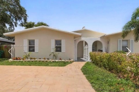 Adosado en alquiler en Dania Beach, Florida, 3 dormitorios, 105.07 m2 № 1944531 - foto 20