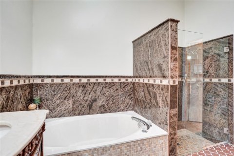 Casa en venta en Pembroke Pines, Florida, 4 dormitorios, 202.16 m2 № 1978665 - foto 29