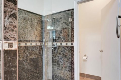 Casa en venta en Pembroke Pines, Florida, 4 dormitorios, 202.16 m2 № 1978665 - foto 30