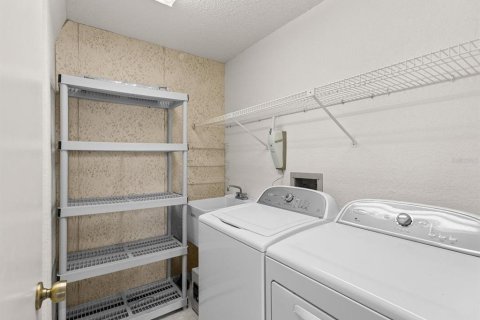 Casa en venta en Spring Hill, Florida, 3 dormitorios, 154.68 m2 № 2238916 - foto 28
