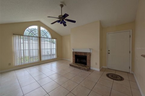 Copropriété à vendre à Lake Mary, Floride: 3 chambres, 105.54 m2 № 1911632 - photo 4
