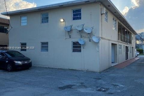 Immobilier commercial à vendre à Miami, Floride № 1872487 - photo 2