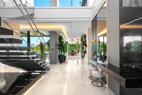 Villa ou maison à vendre à Miami, Floride: 6 chambres, 590.95 m2 № 1963507 - photo 7