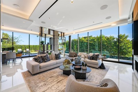 Villa ou maison à vendre à Miami, Floride: 6 chambres, 590.95 m2 № 1963507 - photo 27