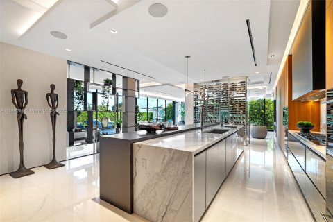 Villa ou maison à vendre à Miami, Floride: 6 chambres, 590.95 m2 № 1963507 - photo 15