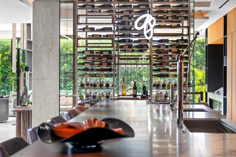 Villa ou maison à vendre à Miami, Floride: 6 chambres, 590.95 m2 № 1963507 - photo 19