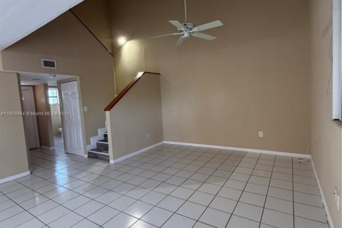 Touwnhouse à vendre à Homestead, Floride: 3 chambres, 132.2 m2 № 1871885 - photo 16