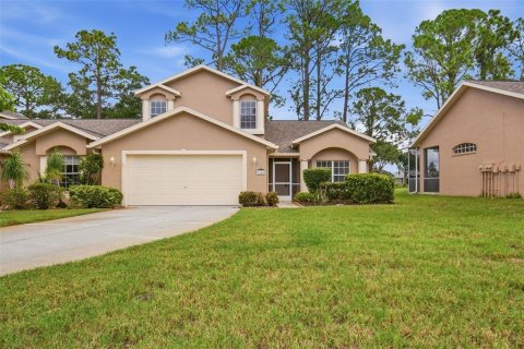Villa ou maison à vendre à New Port Richey, Floride: 3 chambres, 178.47 m2 № 2315087 - photo 3