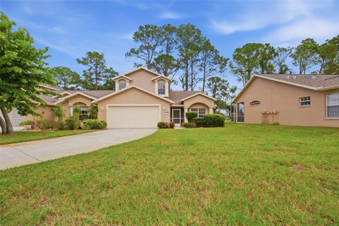 Villa ou maison à vendre à New Port Richey, Floride: 3 chambres, 178.47 m2 № 2315087 - photo 2