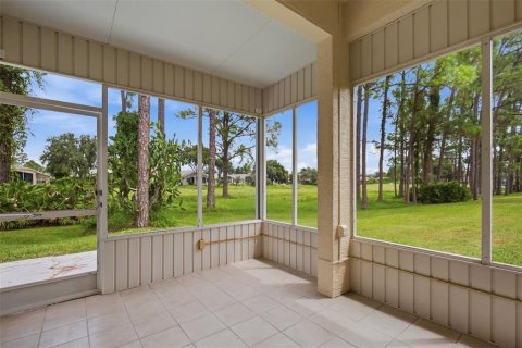 Villa ou maison à vendre à New Port Richey, Floride: 3 chambres, 178.47 m2 № 2315087 - photo 28
