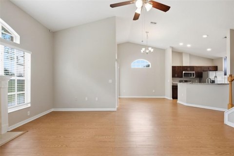 Villa ou maison à vendre à New Port Richey, Floride: 3 chambres, 178.47 m2 № 2315087 - photo 10